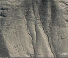 6900 misteriosos agujeros.....