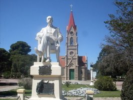 plaza ernesto tornquist, buenos aires, argentina0.jpg