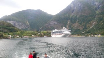 Puerto de flåm, noruega3