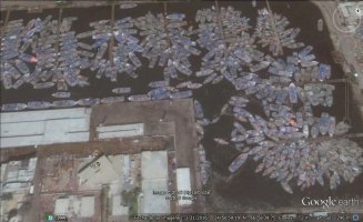 Saca tu barco del Puerto - lío en Karachi, Pakistán