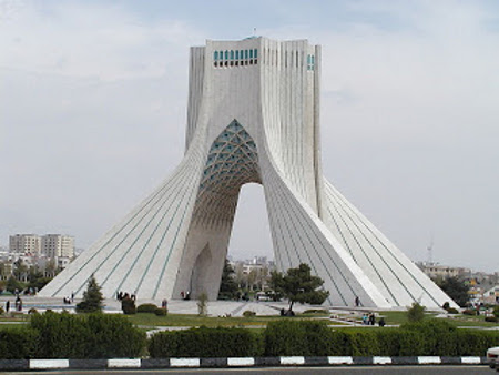 Torre Azadi, Teherán, Irán 🗺️ Foro Asia 1