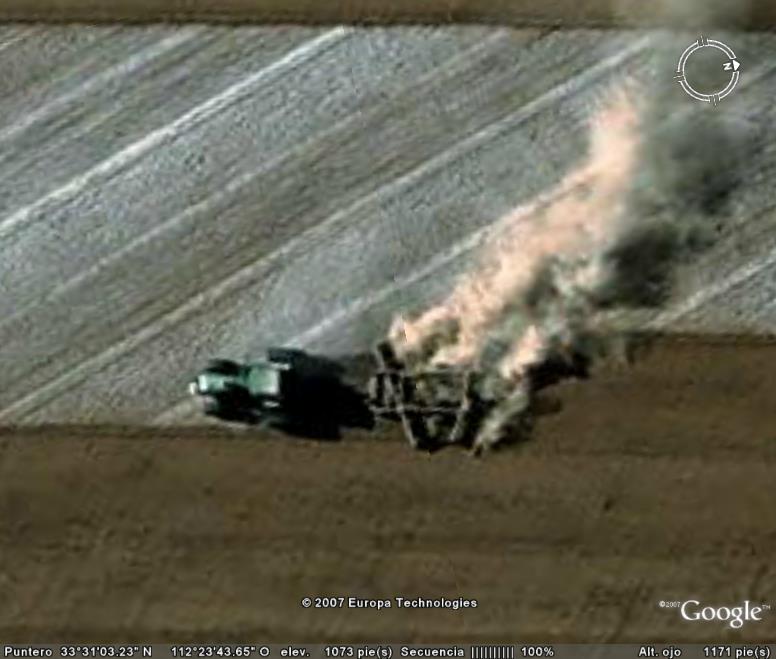 TRACTOR TRABAJANDO