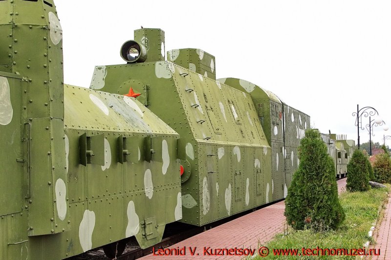 Replica Tren blindado en la estación de Chern, Rusia 2 - Locomotora blindada N°2 Ilya Muromets 🗺️ Foro Belico y Militar