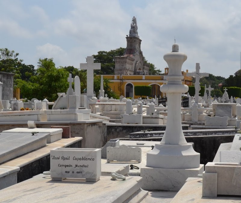 Tumba de Capablanca, Cementerio de Colón, La Habana, Cuba 1