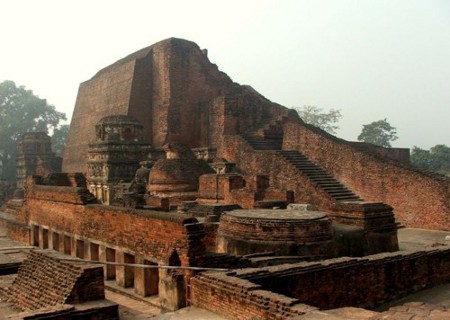 Universidad de Nalanda, Bihar, India 0