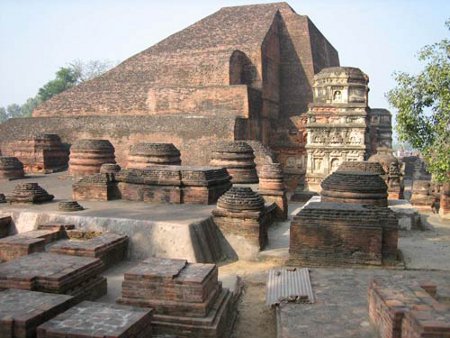 Universidad de Nalanda, Bihar, India 1