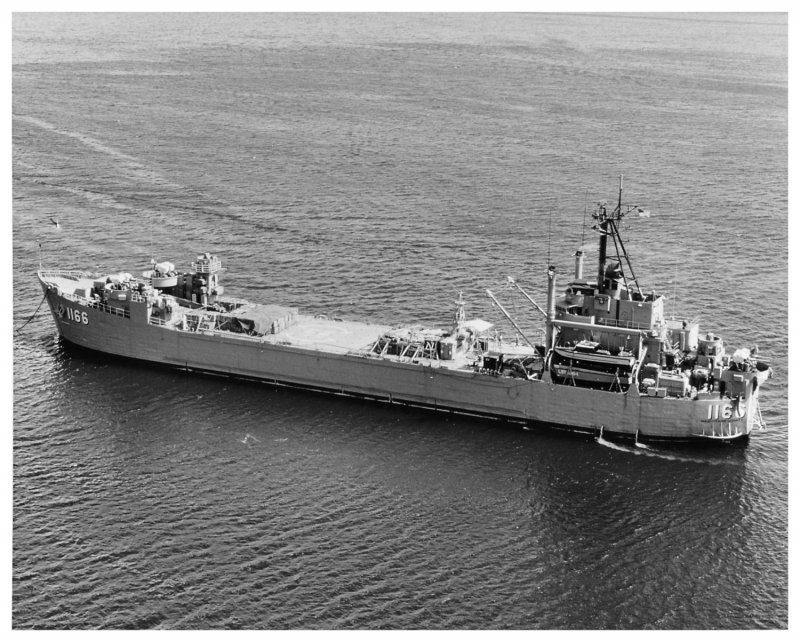 USS Washtenaw County LST-1166 USA 1