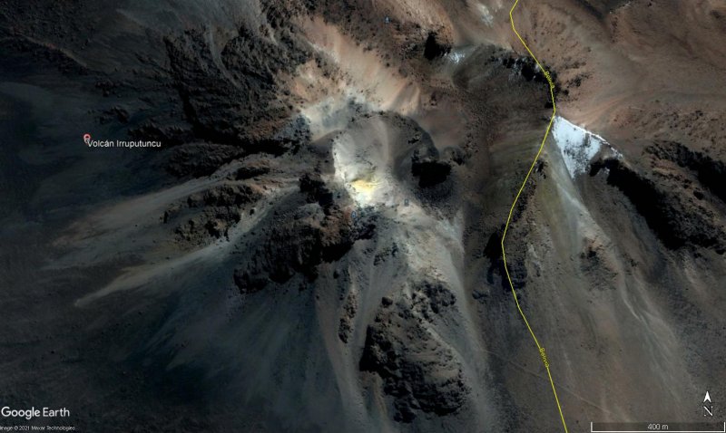 Volcan Irruputuncu - frontera de Chile con Bolivia 0