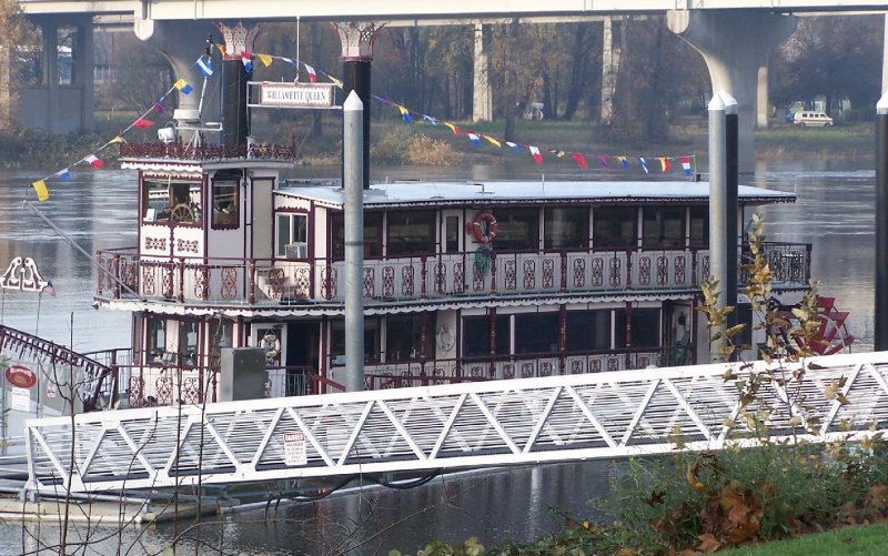 Willamette Queen Paddle Steamer, USA 0 - Spirit of Peoria, Barco de Paletas, USA 🗺️ Foro General de Google Earth