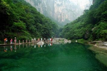 Cañón de Rocas Rojas de la montaña de Yuntai, China 0